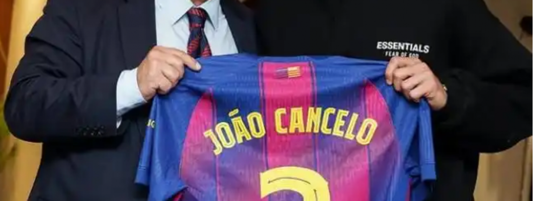 De Portugese vleugelspeler João Cancelo keert terug naar Barcelona!