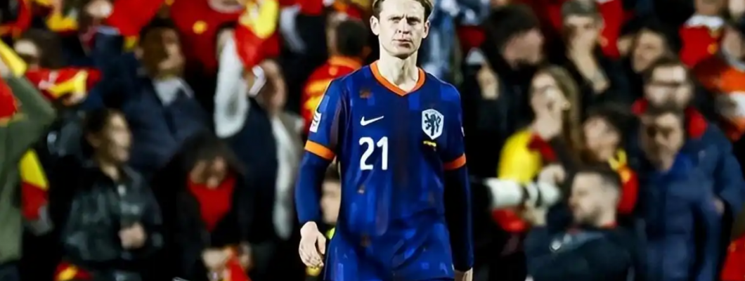 Barcelona verlengt contract met De Jong