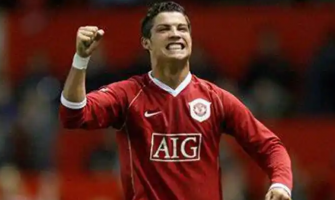 Het nieuwe voetbalshirt van Manchester United voor volgend seizoen is onthuld