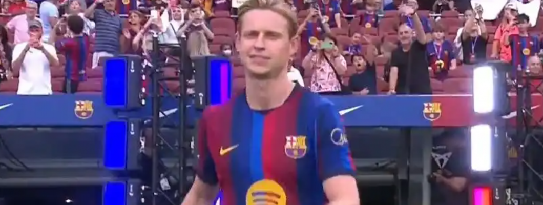 De Jong uitgejouwd bij debuut in de Gamper Trophy