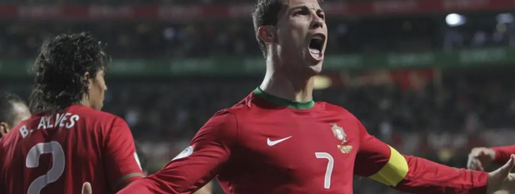 Internetberoemdheden met miljoenen fans bezoeken Ronaldo
