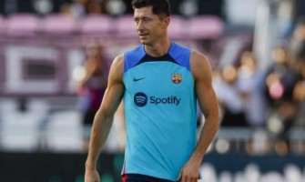 Barcelona wil Lewandowski-voetbalshirts zo snel mogelijk verkopen