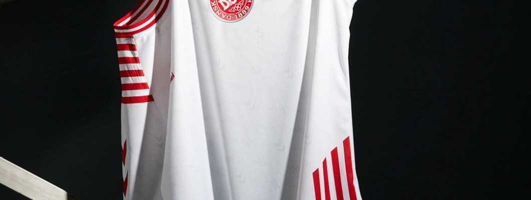 Het Deense nationale team heeft een gezamenlijke trui uitgebracht