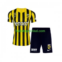 SBV Vitesse Voetbalshirt Kleuters/Kids Thuis Tenue 2022-2023 Korte Mouw SBV Vitesse Voetbalshirt Kleuters/Kids Thuis Tenue 2022-2023 Korte Mouw