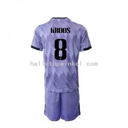 Real Madrid Voetbalshirt Toni Kroos 8 Kleuters/Kids Uit Tenue 2022-2023 Korte Mouw